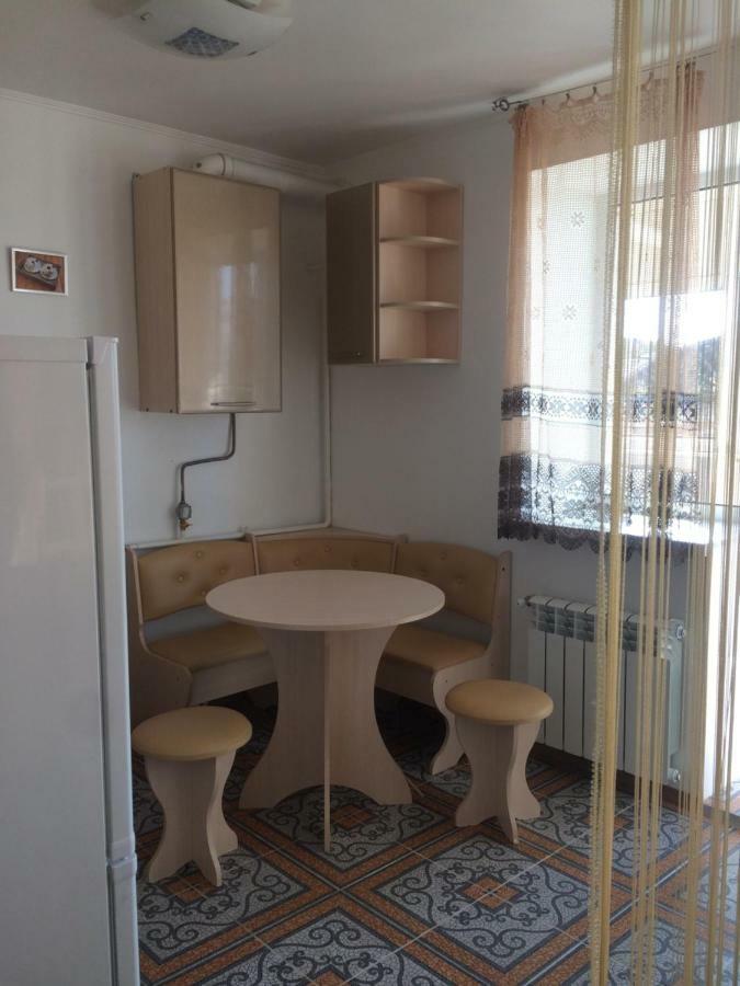 Studio Apartment In Center Полтава Екстериор снимка